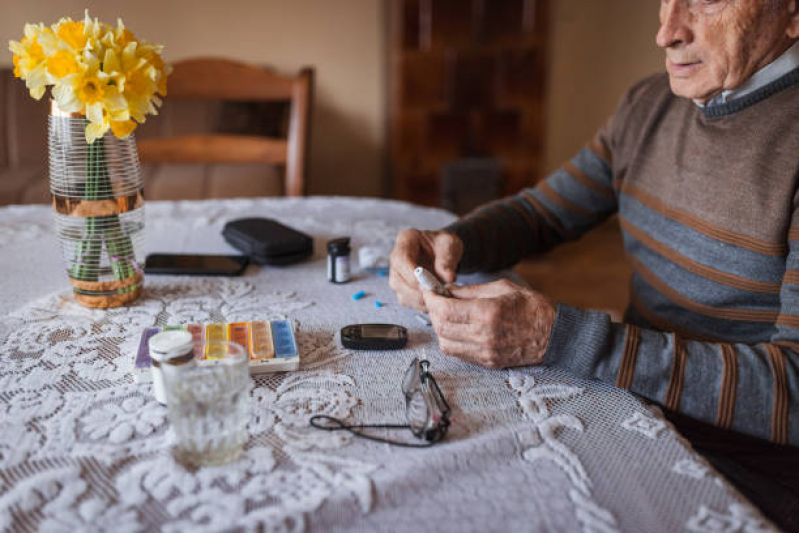 Cuidador de Idoso com Alzheimer Contratar Sede - Cuidador de Idoso Serviço Assistencial de Home Care
